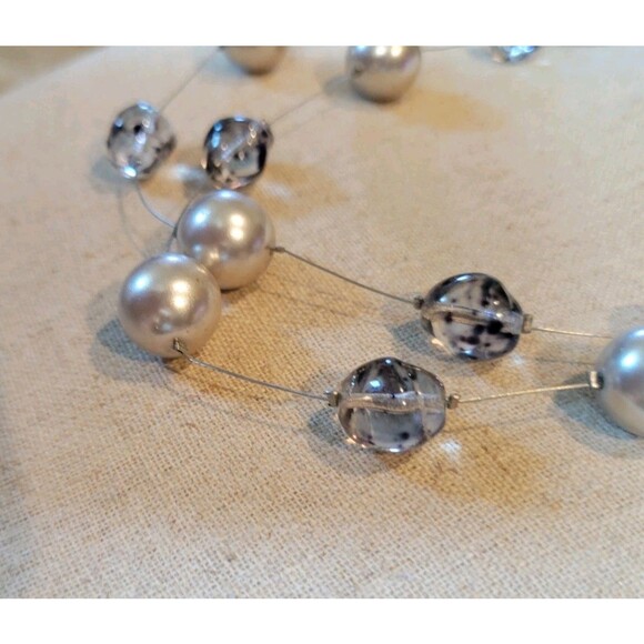 TOP FROG Gray Clear Glass & Silver Faux Pearls Double Strand Illusion Necklace - Picture 4 of 11